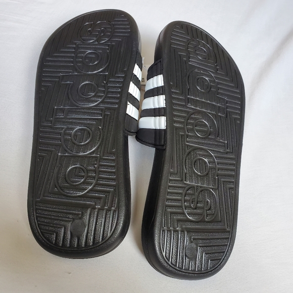 Adidas slide sandal Adissage m7 or w7 - Picture 4 of 5